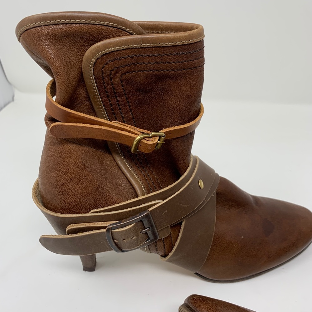 Chloe Brown Leather Ankle Booties Belt Detail Sz 7
